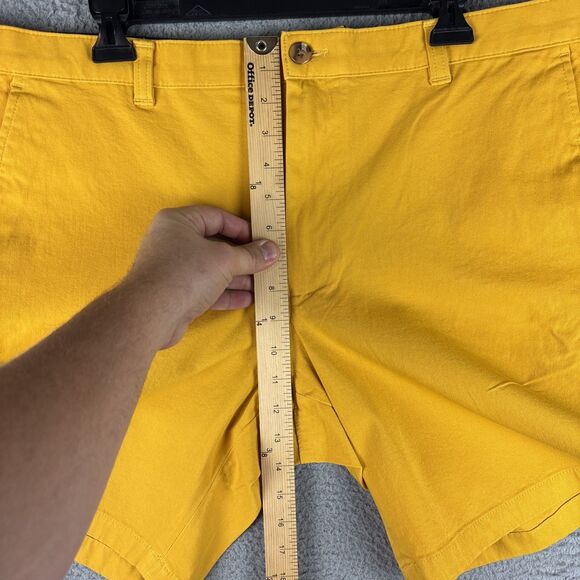 Club Room Mens Chino Shorts 38X9 Gold Khakis Flat Front 4 Way Stretch - Picture 4 of 11